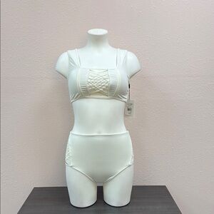 CLUBE BOSSA - Chic White Bikini Set